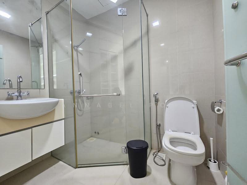 Kondominium untuk Disewa di Brunsfield EmbassyView - Annabel Poh - Bathroom - PropertyGuru.com.my