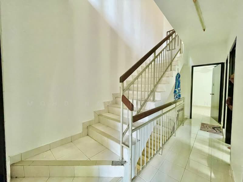 3-storey Terraced House for Sale in Taman Selayang Mulia (Selayang) - Mohd Nazri Roslan - PropertyGuru.com.my
