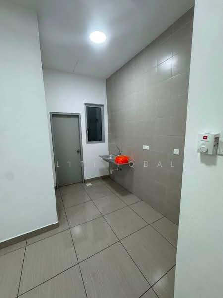 Servis Apartment untuk Disewa di SkyLake Residence - Aliff Iqbal - PropertyGuru.com.my