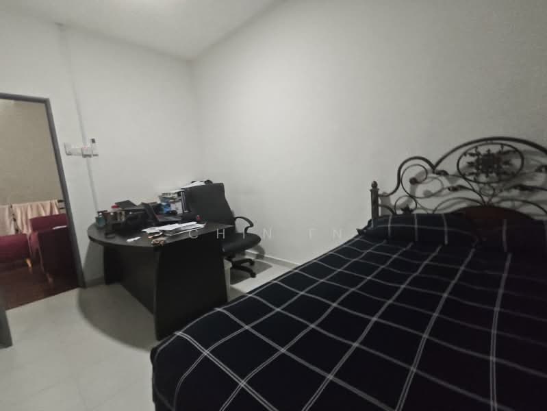 2-storey Terraced House for Sale in Alor Gajah (Melaka) - CHIN FN - Bedroom - PropertyGuru.com.my