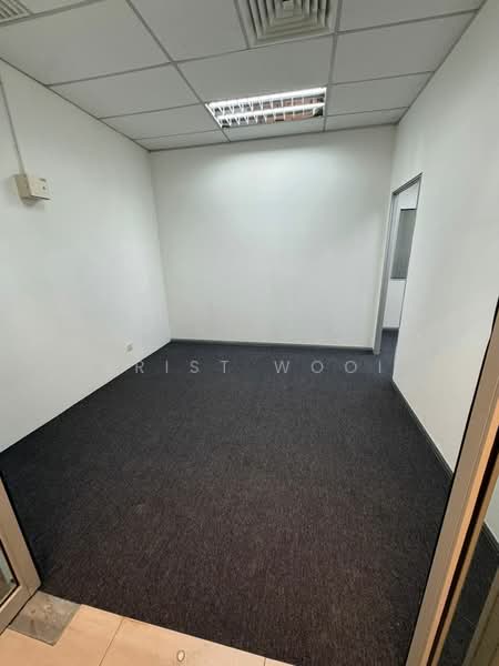 Office for Sale in Sungai Besi (Kuala Lumpur) - Krist Wooi - Interior - PropertyGuru.com.my