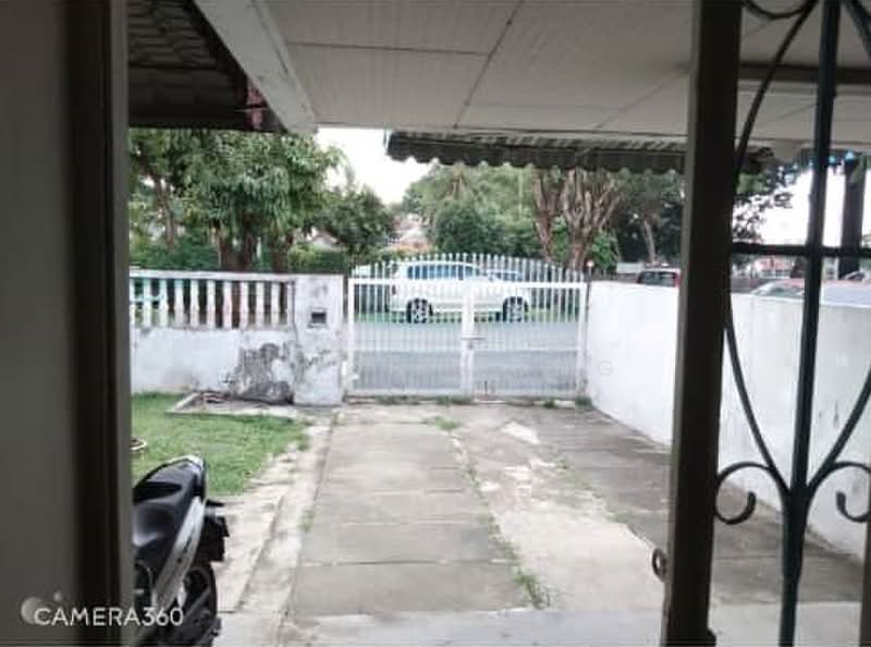 1-storey Terraced House for Sale in Kelana Jaya (Petaling Jaya) - Dixon Wong - Exterior - PropertyGuru.com.my