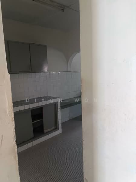 1-storey Terraced House for Sale in Kelana Jaya (Petaling Jaya) - Dixon Wong - Kitchen - PropertyGuru.com.my