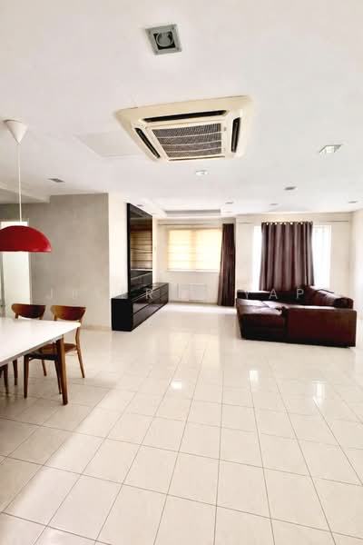 Pangsapuri untuk Dijual di Prima Tiara 1 - Jeffrey Yap - Living Room - PropertyGuru.com.my