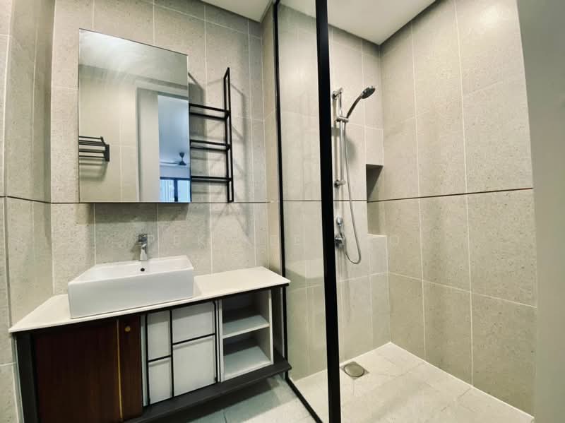 Service Residence for Sale at Millerz Square Serviced Residence - Pek Kee Yeo - Bathroom - PropertyGuru.com.my
