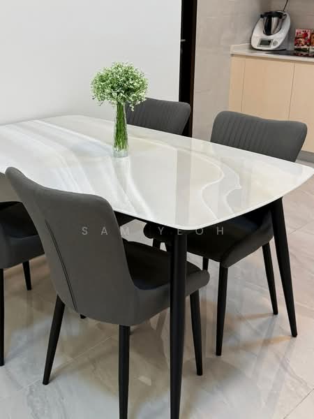 Condominium for Rent at Codrington Residence - Sam Yeoh - Dining Room - PropertyGuru.com.my