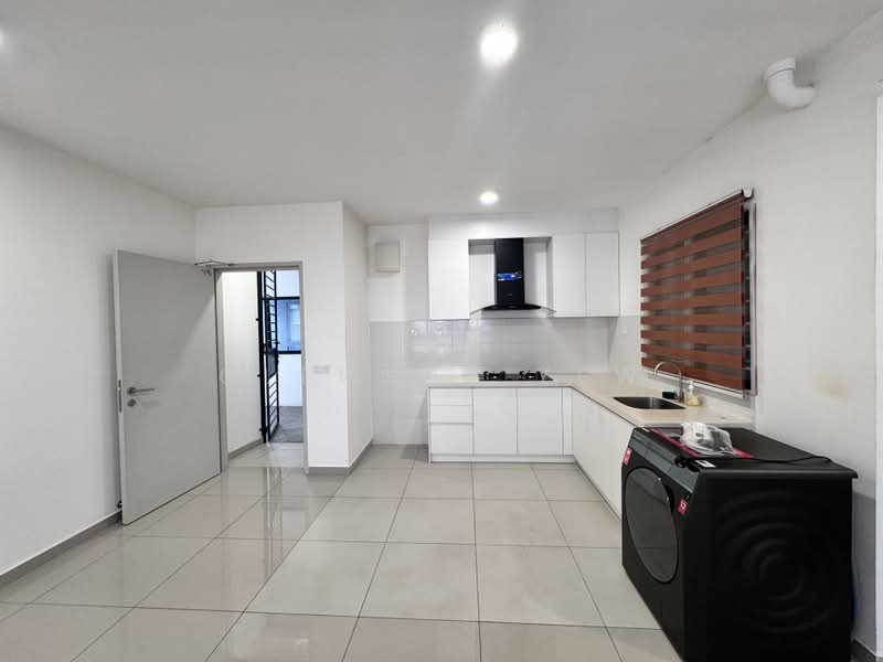Service Residence for Rent at Huni @ Eco Ardence - Clement Yew - Kitchen - PropertyGuru.com.my