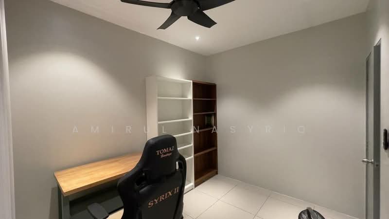 Rumah Teres 2 Tingkat untuk Dijual di Kuala Selangor (Selangor) - Amirul Nasyriq - Study - PropertyGuru.com.my