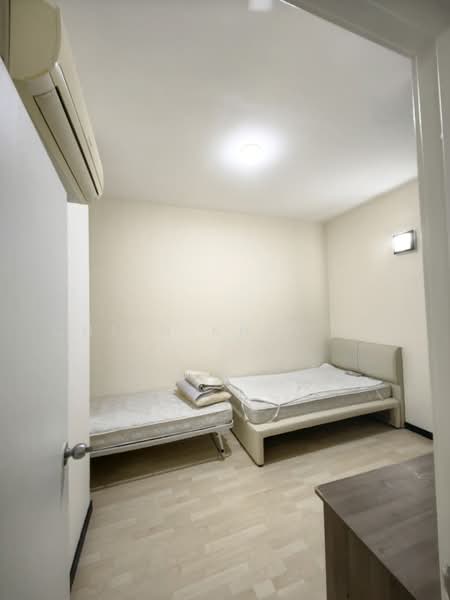 Condominium for Sale at Bayswater Resort Condominium - Chien Khek Ng - Bedroom - PropertyGuru.com.my