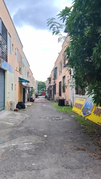 Kedai / Pejabat untuk Dijual di Seri Kembangan (Selangor) - SC Chen - Exterior - PropertyGuru.com.my