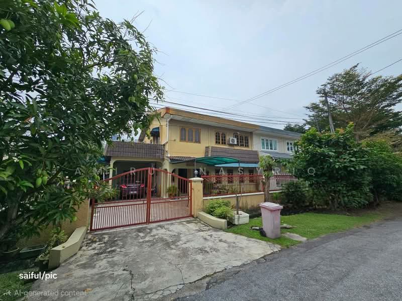 Rumah Berkembar untuk Dijual di Seksyen 19 (Petaling Jaya) - Amirul Nasyriq - Exterior - PropertyGuru.com.my