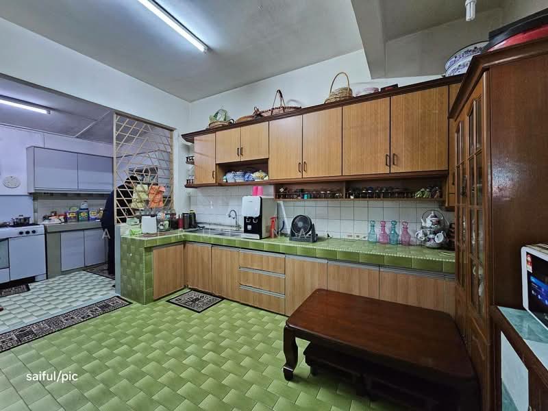 Rumah Berkembar untuk Dijual di Seksyen 19 (Petaling Jaya) - Amirul Nasyriq - Kitchen - PropertyGuru.com.my