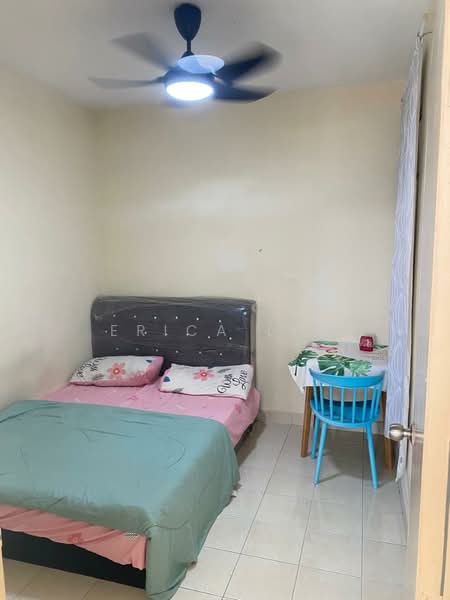 Pangsapuri untuk Disewa di Seri Molek Perdana - Erica Lim - Bedroom - PropertyGuru.com.my