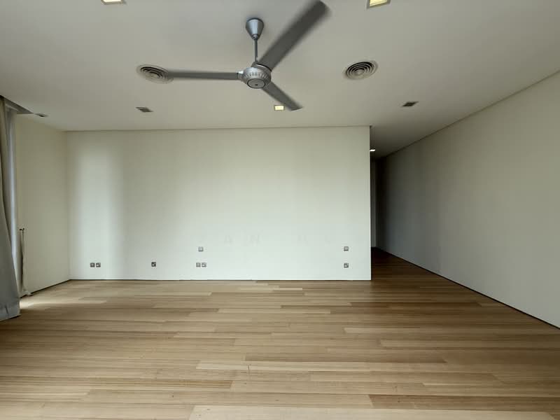 Kediaman Servis untuk Dijual di The Oval - Ivan How - PropertyGuru.com.my