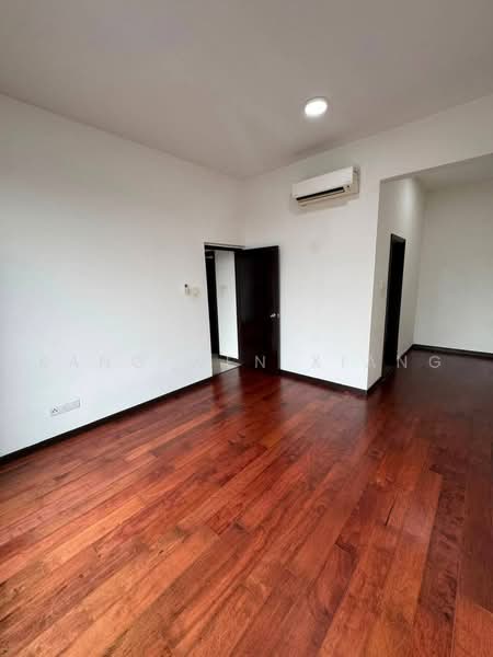 Servis Apartment untuk Dijual di Molek Regency - Kang Wen Xiang - PropertyGuru.com.my