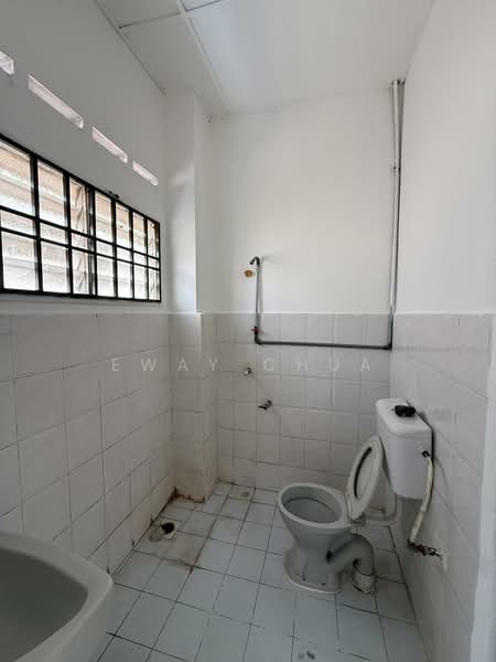 Rumah Teres 2 Tingkat untuk Disewa di Bandar Selesa Jaya (Skudai) - Eway Chua - Bathroom - PropertyGuru.com.my