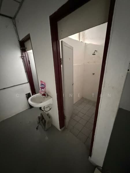 Kedai / Pejabat untuk Disewa di Bukit Minyak (Penang) - Christine Tan - Bathroom - PropertyGuru.com.my