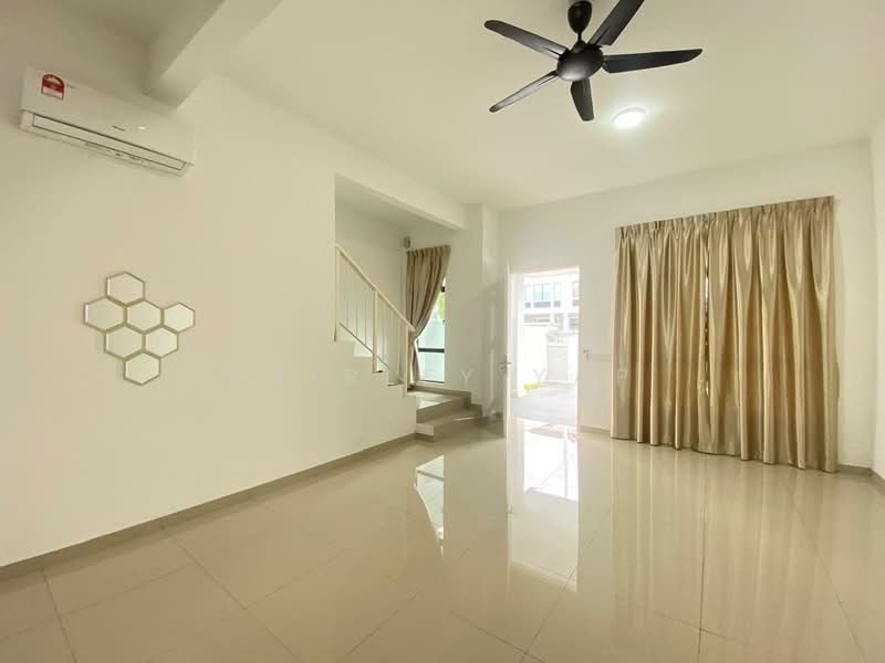 2-storey Terraced House for Sale in Kota Masai (Pasir Gudang) - Shirley Yap - Living Room - PropertyGuru.com.my