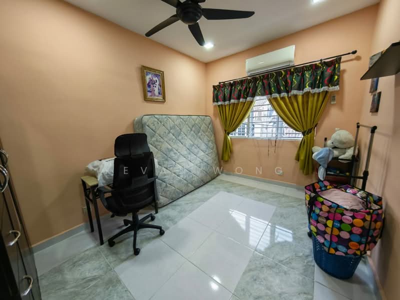 Rumah Teres 2 Tingkat untuk Dijual di Batu Caves (Selangor) - Kevan Wong - Bedroom - PropertyGuru.com.my