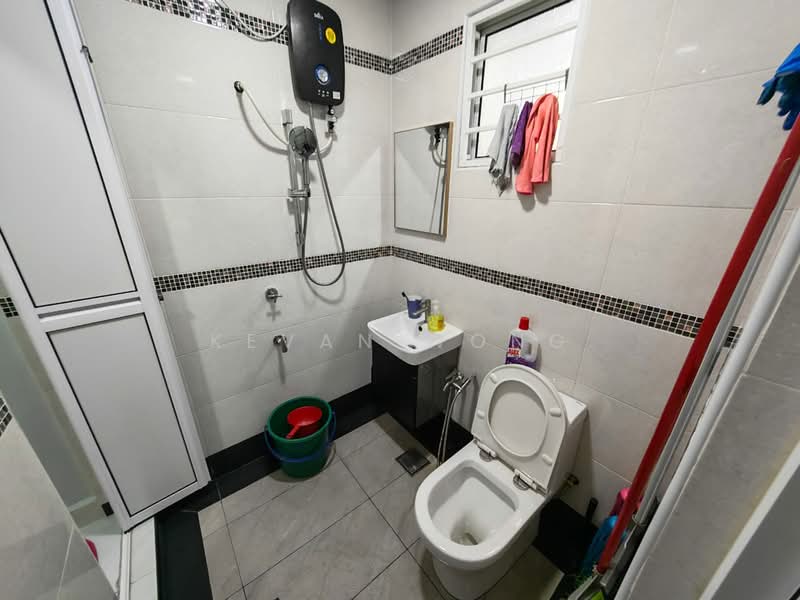 Rumah Teres 2 Tingkat untuk Dijual di Batu Caves (Selangor) - Kevan Wong - Bathroom - PropertyGuru.com.my