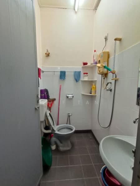 Cluster House for Sale in Ipoh Garden (Ipoh) - Jeff Tan - Bathroom - PropertyGuru.com.my