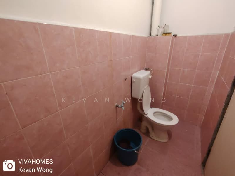 Rumah Teres 2 Tingkat untuk Dijual di Batu Caves (Selangor) - Kevan Wong - Bathroom - PropertyGuru.com.my