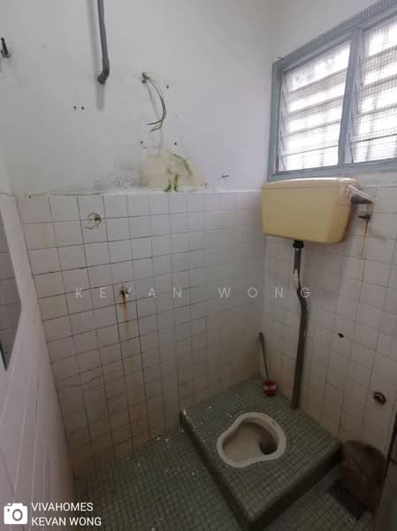 Rumah Teres 2 Tingkat untuk Dijual di Batu Caves (Selangor) - Kevan Wong - Bathroom - PropertyGuru.com.my