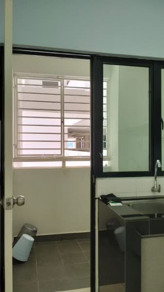 Servis Apartment untuk Disewa di One Maxim - Kean Yu - Balcony - PropertyGuru.com.my