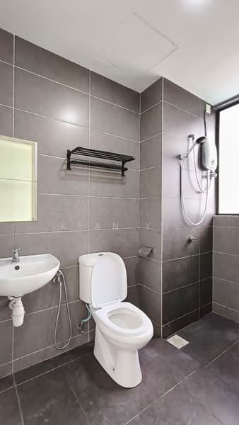 Servis Apartment untuk Disewa di One Maxim - Kean Yu - Bathroom - PropertyGuru.com.my