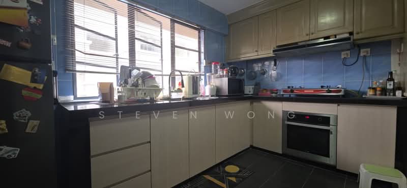 Townhouse for Sale in KL City Centre (Kuala Lumpur) - Steven Wong - Kitchen - PropertyGuru.com.my