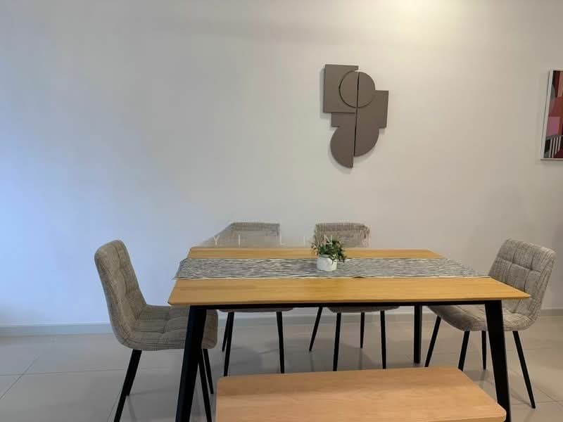Servis Apartment untuk Disewa di Sunway Belfield - Yi Lin - Dining Room - PropertyGuru.com.my