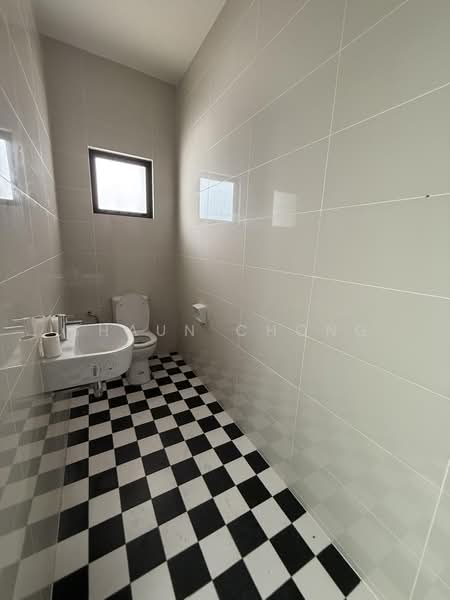 Office for Rent in Beranang (Selangor) - Shaun Chong - Bathroom - PropertyGuru.com.my