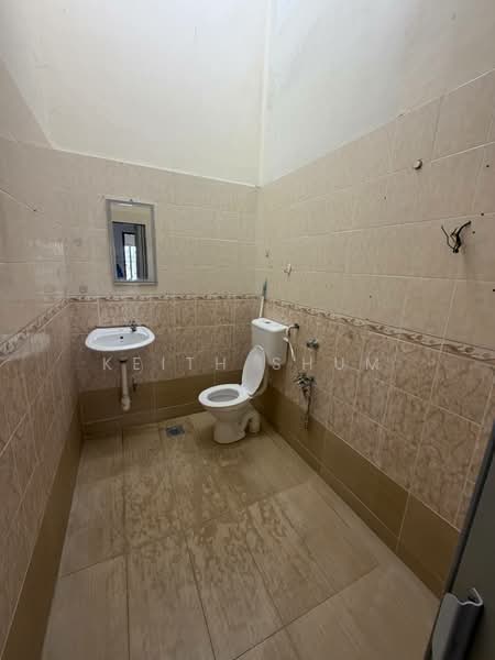 Terraced House for Sale in Taman Mutiara Rini (Skudai) - Keith Shum - Bathroom - PropertyGuru.com.my