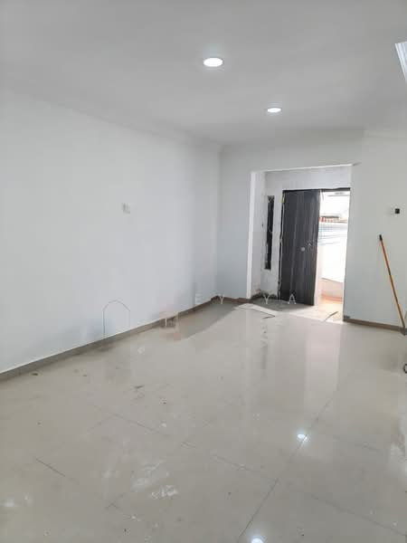 2-storey Terraced House for Sale in Taman Skudai Baru (Skudai) - Shirley Yap - Living Room - PropertyGuru.com.my