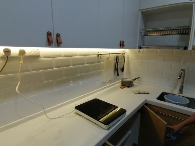 Service Residence for Sale at Bintang Fairlane Residences - CY Moo - Kitchen - PropertyGuru.com.my
