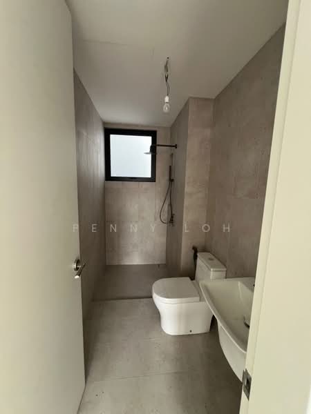 Kondominium untuk Dijual di EdgeWood Residences @ SkySanctuary - Penny Loh - Bathroom - PropertyGuru.com.my