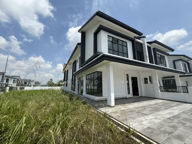 Cluster House for Sale in Skudai (Johor) - Sharon Wong Shu Shien - Exterior - PropertyGuru.com.my