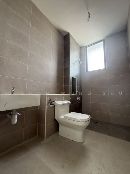Cluster House for Sale in Skudai (Johor) - Sharon Wong Shu Shien - Bathroom - PropertyGuru.com.my