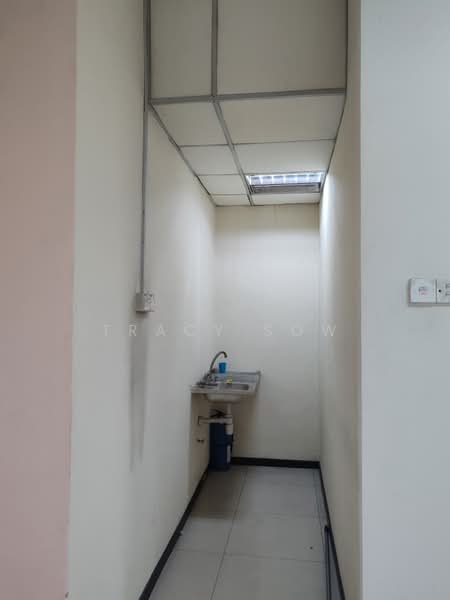 Kedai / Pejabat untuk Disewa di Jalan Klang Lama (Old Klang Road) (Kuala Lumpur) - Tracy Sow - Interior - PropertyGuru.com.my