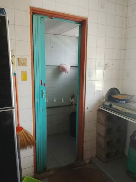 3-storey Terraced House for Sale in Taman Muda (Ampang) - andrew lim - Kitchen - PropertyGuru.com.my