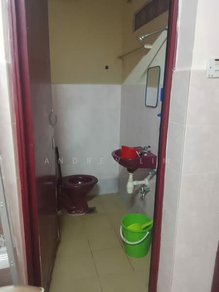 Rumah Teres untuk Dijual di Ampang Jaya (Ampang) - andrew lim - Bathroom - PropertyGuru.com.my