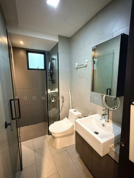 Kondominium untuk Dijual di Paragon 3 - Soon Jie Chua - Bathroom - PropertyGuru.com.my