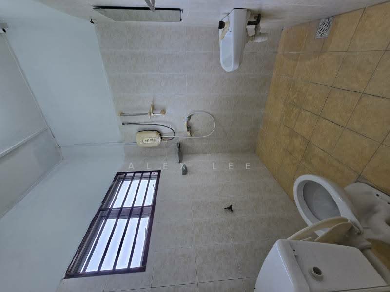 2.5-storey Terraced House for Sale in Klang (Selangor) - Alex Lee - Bathroom - PropertyGuru.com.my