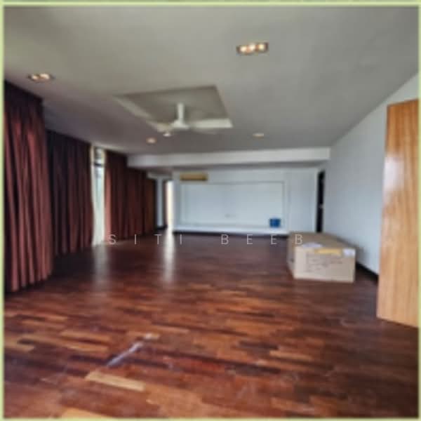 Kondominium untuk Dijual di Puncak Ukay - Siti Beeb - Living Room - PropertyGuru.com.my