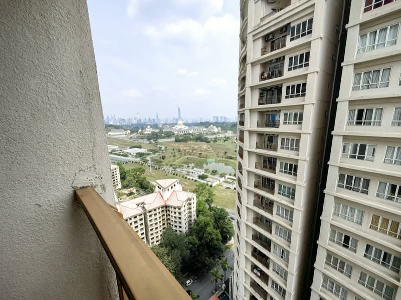 Servis Apartment untuk Disewa di Windsor Tower - Perry Chai - View - PropertyGuru.com.my