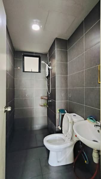 Servis Apartment untuk Disewa di One Maxim - Kean Yu - Bathroom - PropertyGuru.com.my