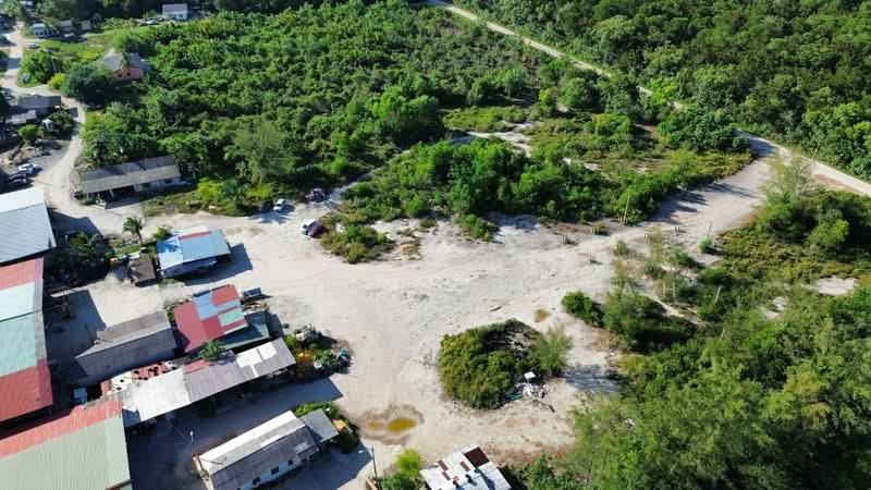 Commercial Land for Sale in Kemaman (Terengganu) - Nik Hazizullah - PropertyGuru.com.my