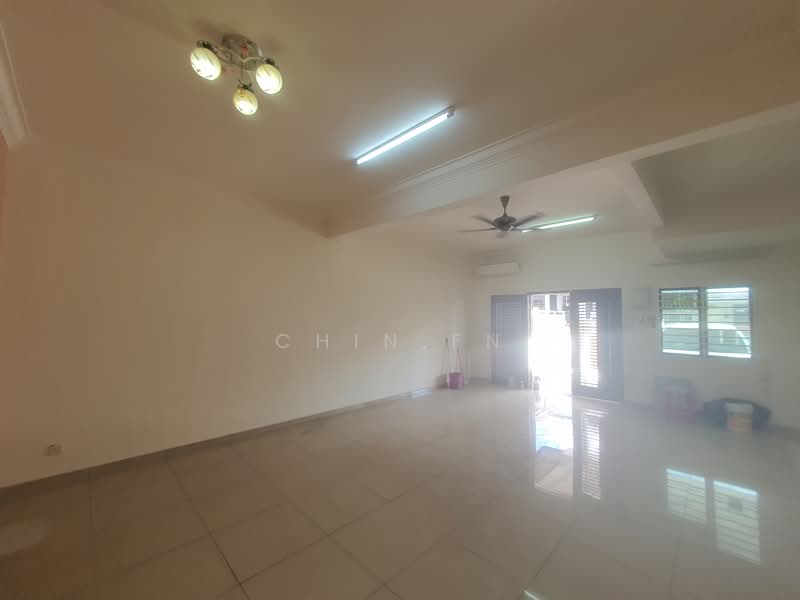 Rumah Teres 2 Tingkat untuk Dijual di Taman Muzaffar Heights (Bukit Katil) - CHIN FN - Living Room - PropertyGuru.com.my