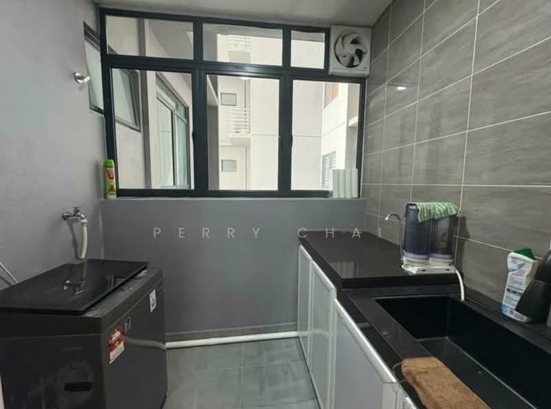 Kondominium untuk Disewa di Legend Heights - Perry Chai - Balcony - PropertyGuru.com.my