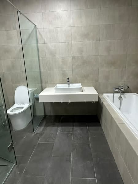 Kondominium untuk Disewa di Picasso Residence - Li Yee Yap - Bathroom - PropertyGuru.com.my